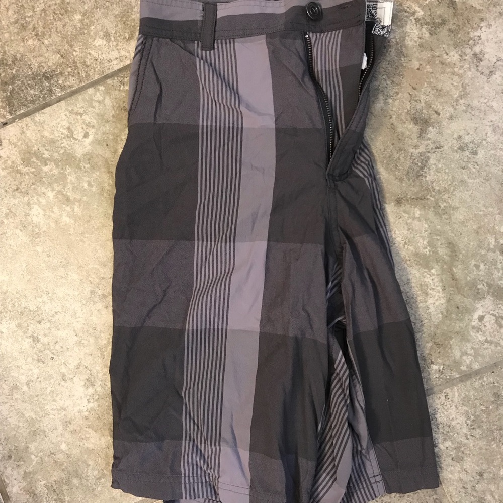 Men’s lulu shorts